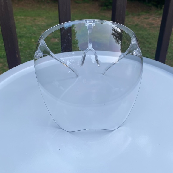 **NWOT**Clear Plastic Face Shield - Picture 2 of 9